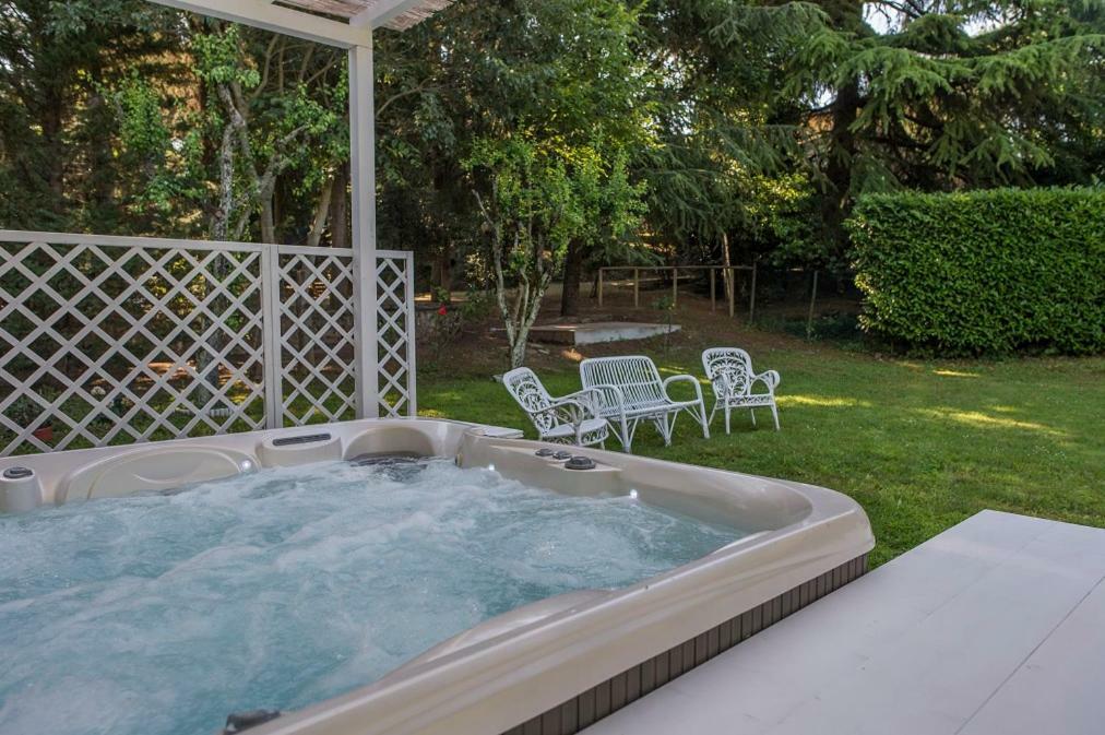 Country Lodge B&B Siena Ngoại thất bức ảnh
